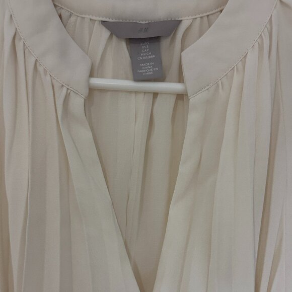 H&M Off White Long Elegant Party Dress w Belt Size S M - Worn Once - Picture 3 of 5